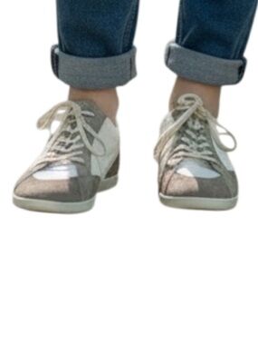 Waldkauffer Shoes Size 8M White, Silver and Gray